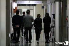 검찰 산업통상자원부 압수수색 중