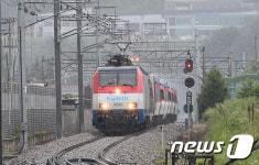 의왕역 부근 탈선사고 복구 완료···열차 정상 운행
