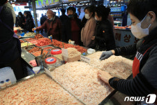 상호네새우젓마트 | '김장철 새우젓 사세요'