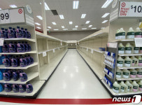 美, 잇단 코로나19 제한 조치에 또 화장지 대란 조짐