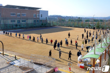 나주 라온초 재학생 2명 확진…검사받는 전교생