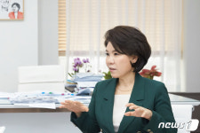 野 조은희 서초구청장 서울시장 출마…여성 가산점 필요없다