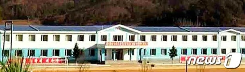 노동신문 새로 개건된 나선시 후창고급중학교