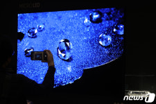 삼성전자, 마이크로 LED TV 110형 출시