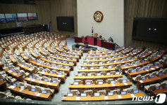 코로나19 방역위해 정회된 필리버스터