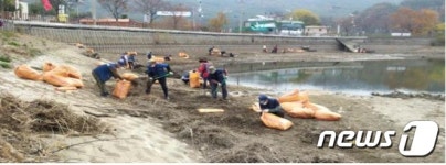 부산시 상수도사업본부, 회동수원지 부유물 292톤 수거