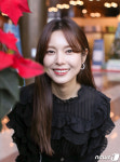 금비 환한 미소
