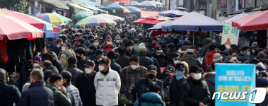 거리두기 3단계 격상하나?