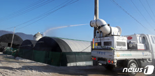 구례 AI 확진...인근 농장 방역소독