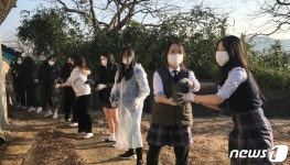 정읍 왕신여고·태인고 학생들 사랑의 연탄 배달 릴레이