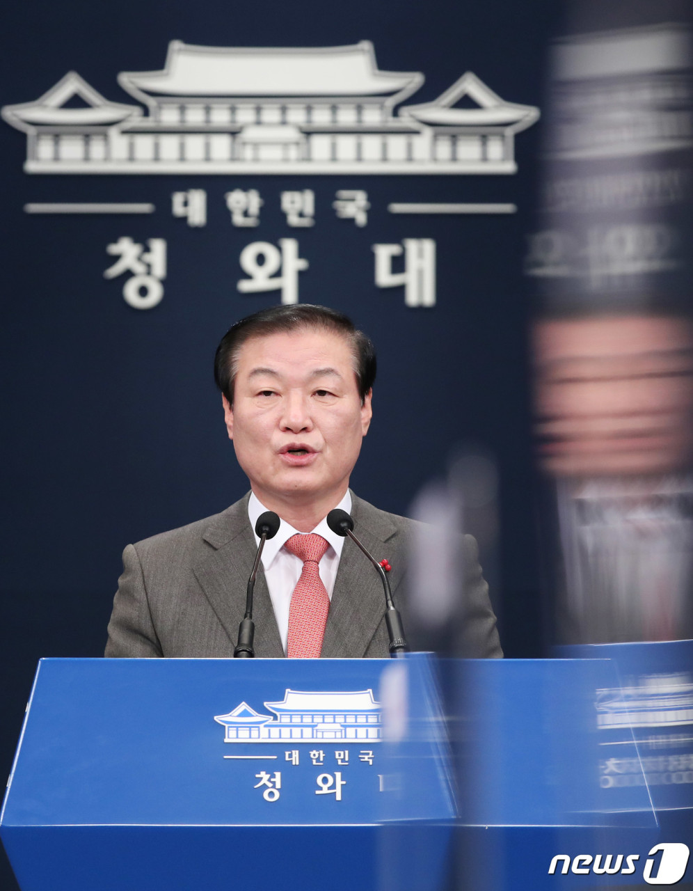 이재명 대통령, 민간 출신 국방부 장관 임명 논란