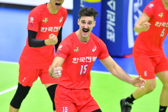 '러셀 34득점' 한국전력, 풀세트 끝에 대한항공 제압…2연승