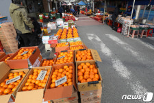 썰렁한 전통시장