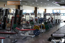 정부 형평성 고려 헬스장·노래연습장 해제 검토