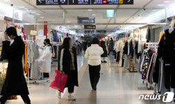 내일까지 강남역지하도상가 전구역 폐쇄…미화원 확진