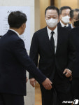 김상하 삼양그룹 빈소 찾은 박용만 대한상의 회장