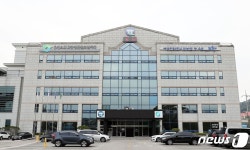 고창에서 결혼하면 100만원씩 드려요…고창군, 결혼자금 지원