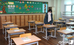 입학할 학생을 기다리며