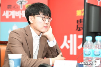 '파죽지세' 신진서, 농심배 우승까지 커제만 남았다
