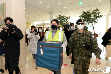 성남시 첫날 라온힐요양병원·보바스기념병원 793명 접종