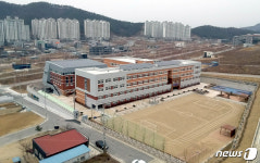 칠곡군 신설 석적中, 3월1일 개교…과밀학급 해소