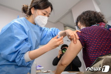 양천구 보건소, 백신 자체접종 어려운 요양시설 19곳에 방문 접종