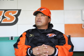 '타격왕' 이정훈, 두산 퓨처스 타격코치 부임