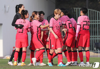 2번 연기 끝 올림픽 PO…여자축구 주장 김혜리 