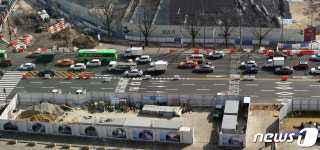 광화문 광장 동측도로 확장 서측도로는 폐쇄