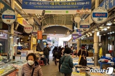 [르포]60년 화곡본동시장의 변신, 코로나에도 매출 20% 늘어난 비결은?