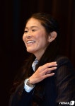 여자월드컵 우승 사와, 도쿄올림픽 성황 봉송 첫 주자