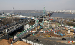 성능개선공사 마무리 된 성산대교 남단