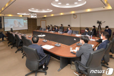 포항 찾아온 인공지능 로봇 CEO