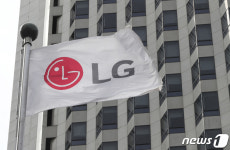 '만년적자' LG전자 스마트폰 사업의 운명은?