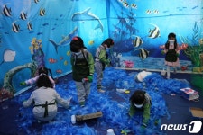 쓰레기 분리배출로 북극곰을 살려주세요