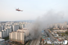남양주 다산동 주상복합건물 화재로 퍼지는 검은 연기