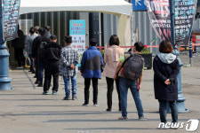 광진구 리버사이드 스포츠·고향한식뷔페 방문자, 코로나 검사해야