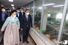 김치 스마트공장 풍미식품 방문한 권칠승 장관