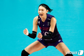 신생팀 김연경 영입 시도에 불편한 흥국생명 