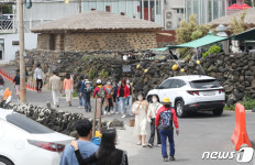 혼잡한 모습 보이는 제주 애월