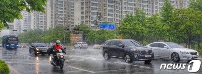 군산 74.5㎜, 전주 40.9㎜…전북 곳곳 호우로 출근길 불편