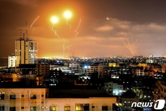 로켓포 150발 날아왔지만 사망 '0'…이스라엘 지킨 '강철 지붕' 아이언돔