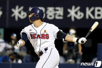 두산 강승호 '잘 맞았다'