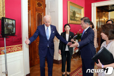 '美에 기우는 한국'…中 시진핑 연내 방한할까