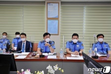 [동정]김홍희 해경청장, 통영해경 찾아 직원들 격려