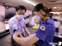 제주항공 임직원 헌혈 캠페인…제주혈액관리본부에 지정 기부