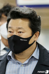 항소심 공판기일 출석하는 이상호