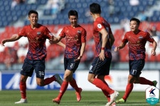 김천, 서울 이랜드에 2-0 승리…시즌 첫 K리그2 1위 등극