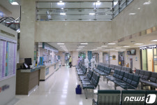 포항 세명기독병원발 사흘새 20명…하루 방문자 수천명 초비상