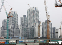 강남 재건축 기대감 아크로리버파크 최고가 갱신